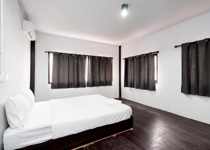 Oh My Nap Khaosan - โอ้ มาย แนป ตรอกข้าวสาร * Bangkok